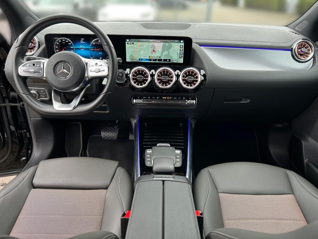 Mercedes-Benz EQA 250 Night/Electric Art/LED/Pano-SD/Distronic Mercedes-Benz EQA 250 Night/Electric Art/LED/Pano-SD/Distronic
