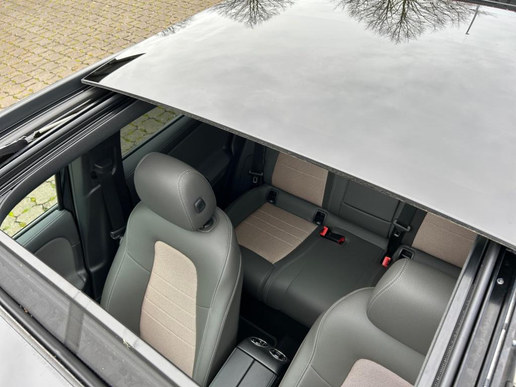 Mercedes-Benz EQA 250 Night/Electric Art/LED/Pano-SD/Distronic Mercedes-Benz EQA 250 Night/Electric Art/LED/Pano-SD/Distronic