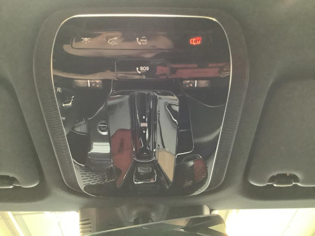 Mercedes-Benz GLC 300 de 4M AMG/ADVANCED/NIGHT/19/DIGITAL Mercedes-Benz GLC 300 de 4M AMG/ADVANCED/NIGHT/19/DIGITAL