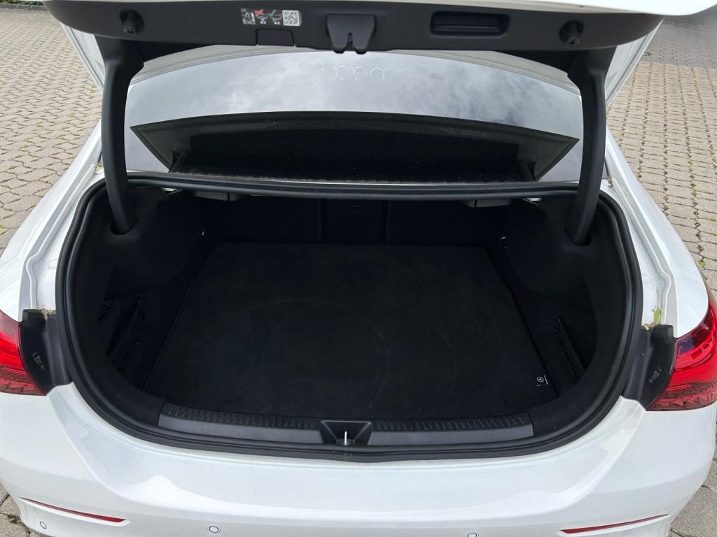 Mercedes-Benz AMG A 35 AMG 4M Limousine /Multibeam/ Mercedes-Benz AMG A 35 AMG 4M Limousine /Multibeam/