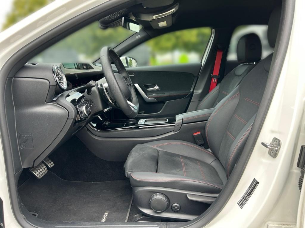 Mercedes-Benz AMG A 35 AMG 4M Limousine /Multibeam/ Mercedes-Benz AMG A 35 AMG 4M Limousine /Multibeam/