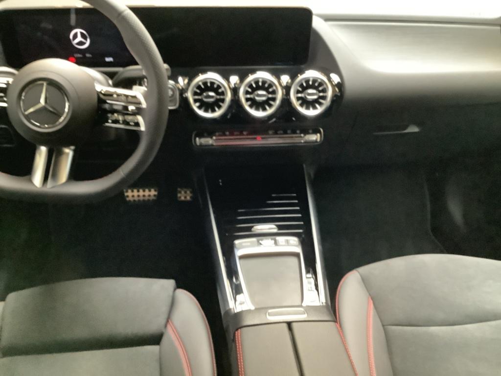 Mercedes-Benz GLA 250 e mit EQ Hybrid AMG+NIGHT+19+MULTIBEAM Mercedes-Benz GLA 250 e mit EQ Hybrid AMG+NIGHT+19+MULTIBEAM