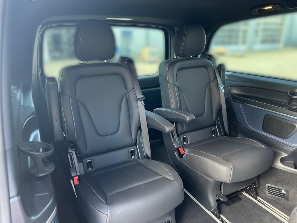 Mercedes-Benz EQV 300 AVANTGARDE AIRMATIC+LEDER Mercedes-Benz EQV 300 AVANTGARDE AIRMATIC+LEDER