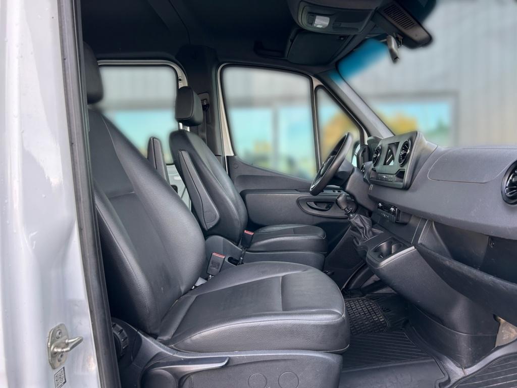 Mercedes-Benz Sprinter 214 CDI Doka Pritsche MBUX+AHK+Klima Mercedes-Benz Sprinter 214 CDI Doka Pritsche MBUX+AHK+Klima