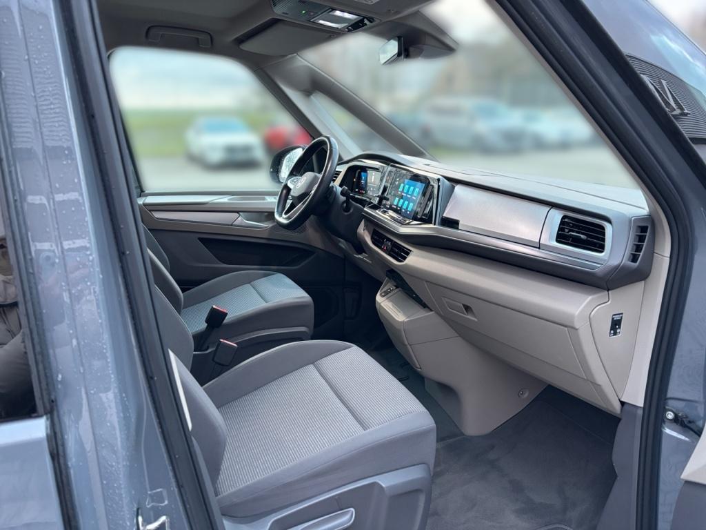 Volkswagen T7 Multivan 2.0 TDI DSG+LED+KAMERA+TISCH Volkswagen T7 Multivan 2.0 TDI DSG+LED+KAMERA+TISCH