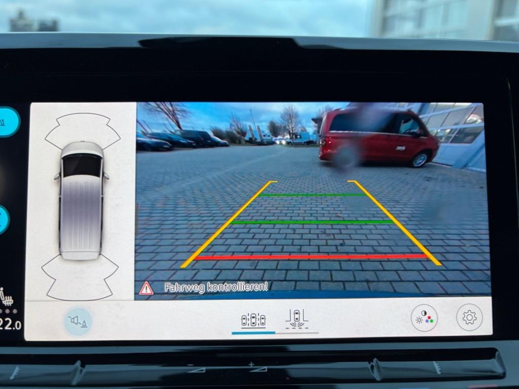 Volkswagen T7 Multivan 2.0 TDI DSG+LED+KAMERA+TISCH Volkswagen T7 Multivan 2.0 TDI DSG+LED+KAMERA+TISCH