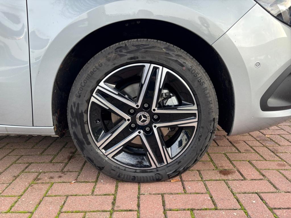 Mercedes-Benz T 180 d PROGRESSIVE EDITION 7GT+LED+AHK+KAMERA+NAVI Mercedes-Benz T 180 d PROGRESSIVE EDITION 7GT+LED+AHK+KAMERA+NAVI