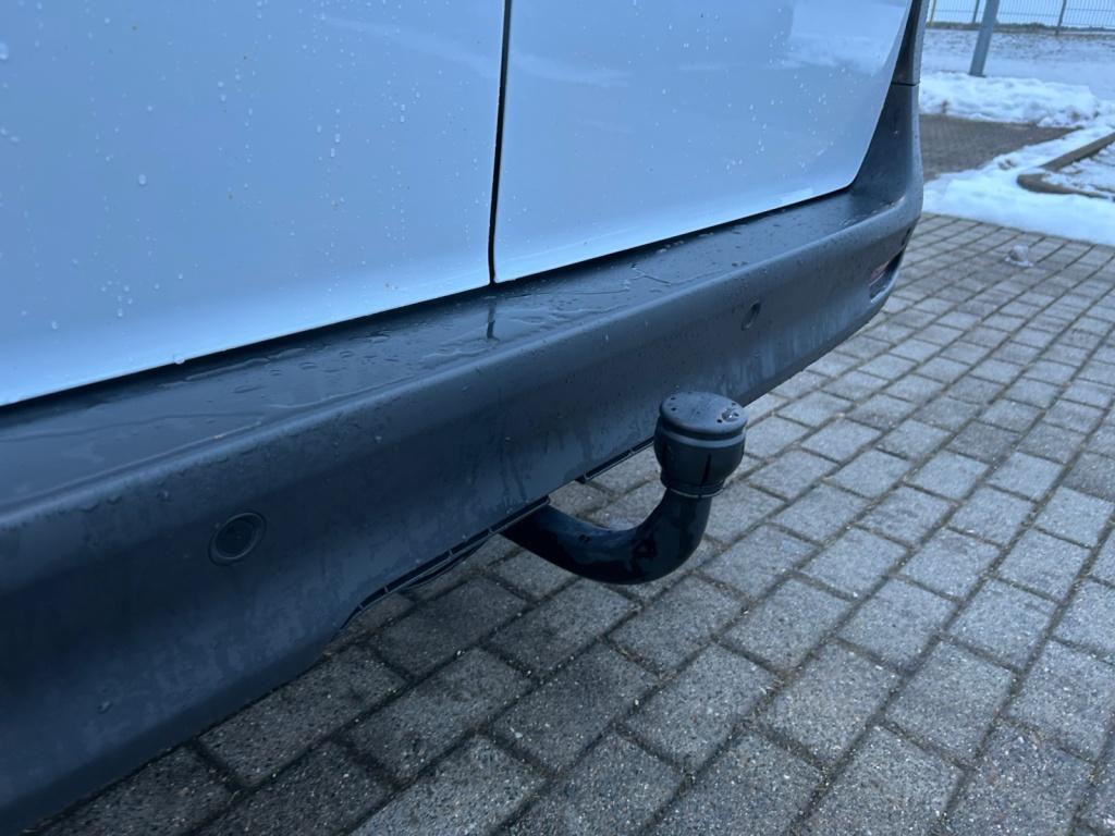 Mercedes-Benz Vito 116 CDI Kasten Lang 9GT+AHK+MBUX+KAMERA Mercedes-Benz Vito 116 CDI Kasten Lang 9GT+AHK+MBUX+KAMERA