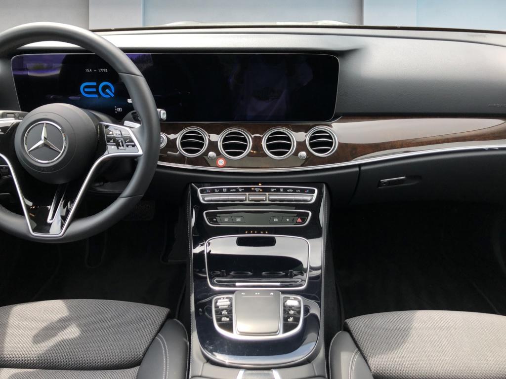 Mercedes-Benz E 300 de 4MATIC T-Modell Avantgarde+LED+Kamera