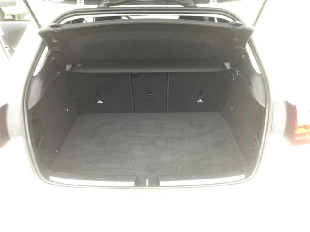 Mercedes-Benz A 220 4MATIC Progressive, Night Paket Mercedes-Benz A 220 4MATIC Progressive, Night Paket