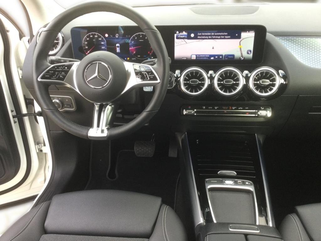 Mercedes-Benz GLA 200 Progressive Advanced Plus,Multibeam Mercedes-Benz GLA 200 Progressive Advanced Plus,Multibeam