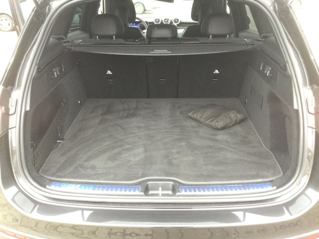 Mercedes-Benz GLC 220 d 4MATIC AMG, AHV,Fahrassistenz Plus Mercedes-Benz GLC 220 d 4MATIC AMG, AHV,Fahrassistenz Plus