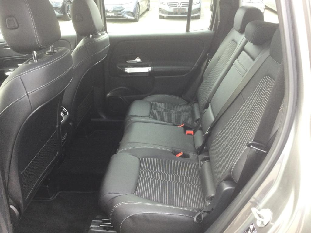 Mercedes-Benz GLB 220 d 4MATIC Progressive, AHV, Fahrassistenz Mercedes-Benz GLB 220 d 4MATIC Progressive, AHV, Fahrassistenz