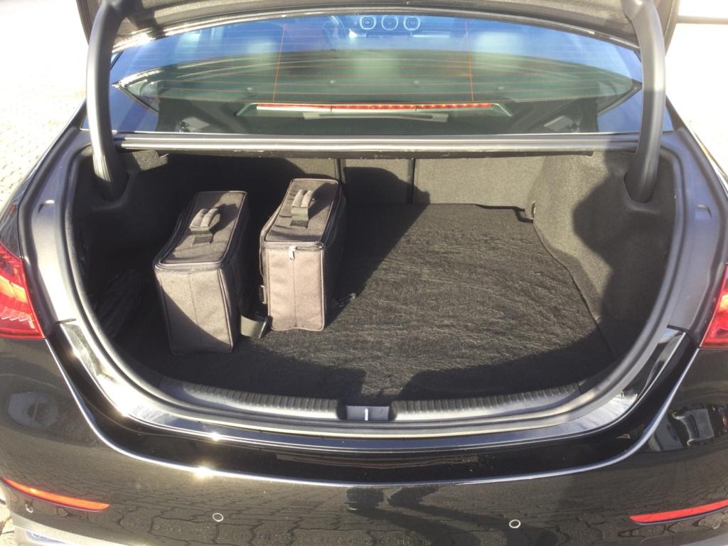 Mercedes-Benz C 300 e AMG, AHV, Panoramdach Mercedes-Benz C 300 e AMG, AHV, Panoramdach