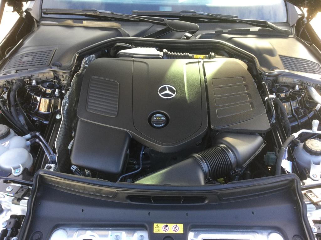 Mercedes-Benz C 300 e AMG, AHV, Panoramdach Mercedes-Benz C 300 e AMG, AHV, Panoramdach