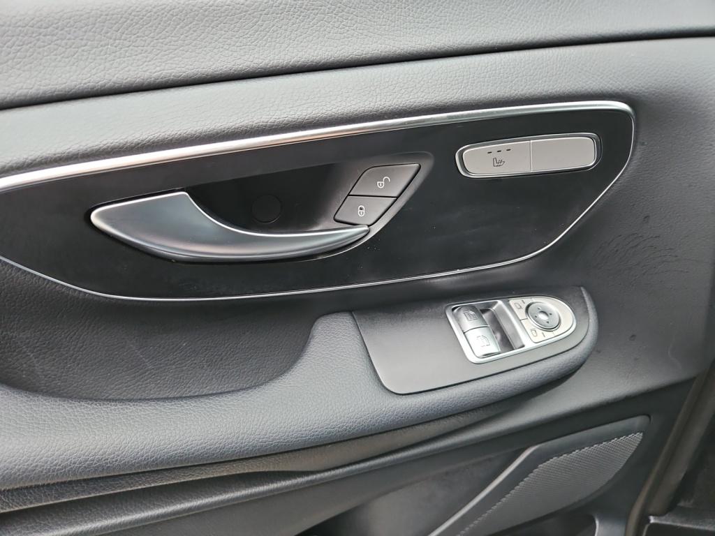 Mercedes-Benz EQV 300 Lang NEUES MODELL+MBUX+KAMERA+NAVI+DISTR Mercedes-Benz EQV 300 Lang NEUES MODELL+MBUX+KAMERA+NAVI+DISTR