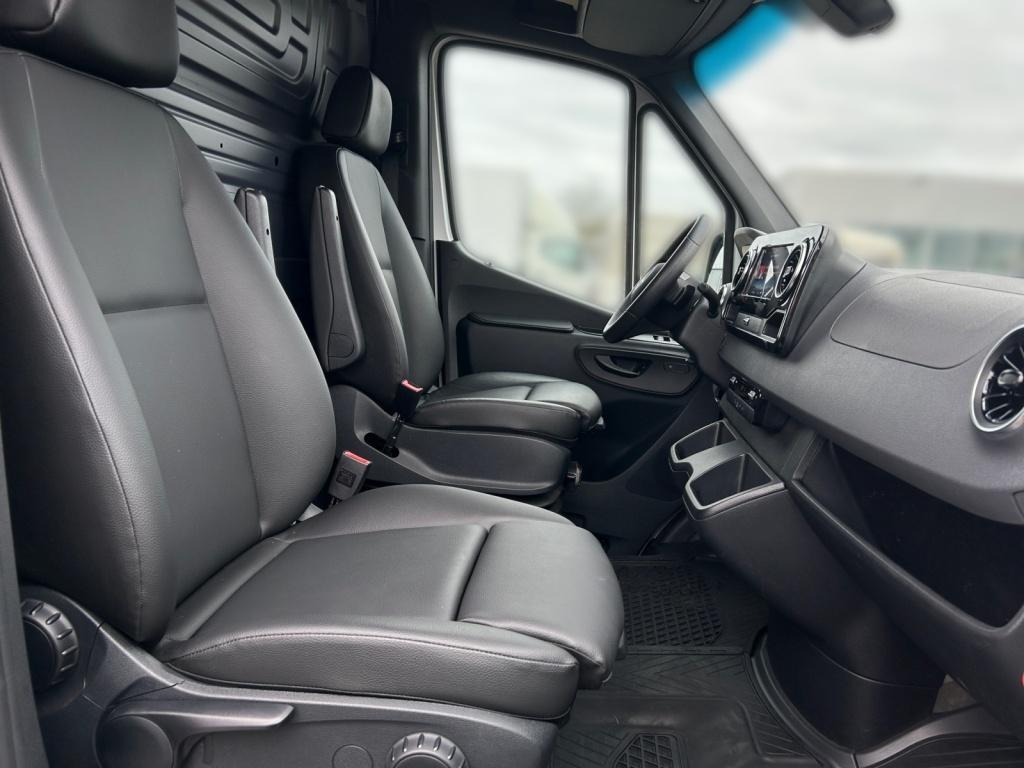 Mercedes-Benz Sprinter 319 CDI Kasten PRO HD 9GT+KLIMA+AHK+KAMERA Mercedes-Benz Sprinter 319 CDI Kasten PRO HD 9GT+KLIMA+AHK+KAMERA