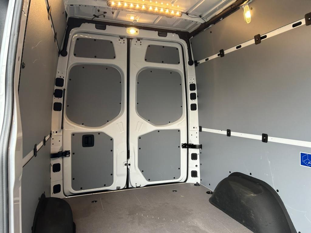 Mercedes-Benz Sprinter 319 CDI Kasten PRO HD 9GT+KLIMA+AHK+KAMERA Mercedes-Benz Sprinter 319 CDI Kasten PRO HD 9GT+KLIMA+AHK+KAMERA