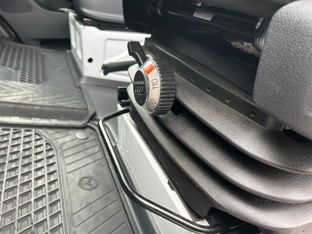 Mercedes-Benz Sprinter 319 CDI Kasten PRO HD 9GT+KLIMA+AHK+KAMERA Mercedes-Benz Sprinter 319 CDI Kasten PRO HD 9GT+KLIMA+AHK+KAMERA