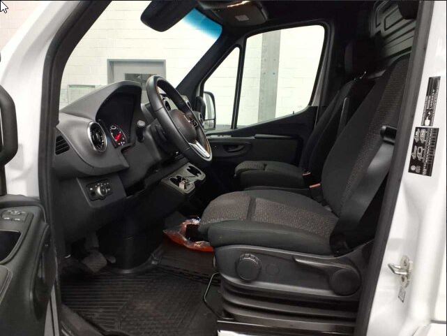 Mercedes-Benz Sprinter 319 CDI Kasten HD XXL 9GT+LED+STHZG+DISTR Mercedes-Benz Sprinter 319 CDI Kasten HD XXL 9GT+LED+STHZG+DISTR