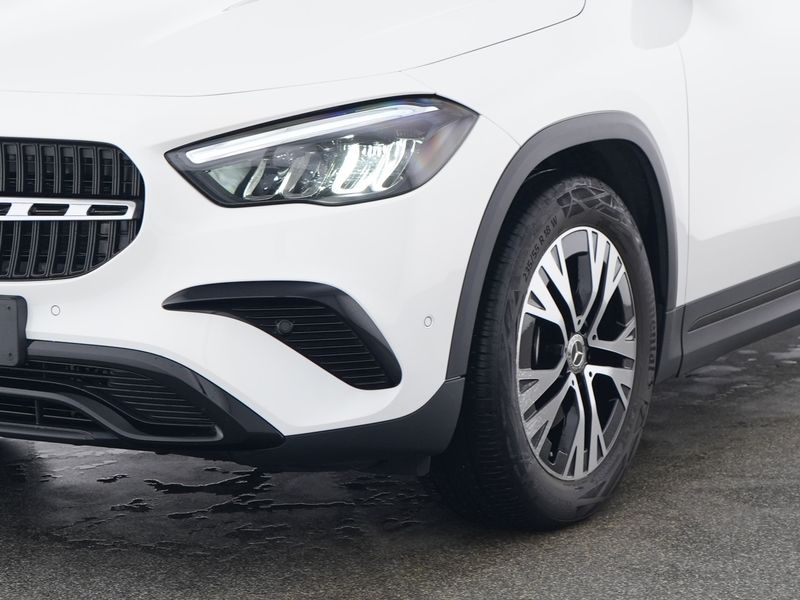 Mercedes-Benz GLA 180 Progressive Line Advanced, Night Paket Mercedes-Benz GLA 180 Progressive Line Advanced, Night Paket