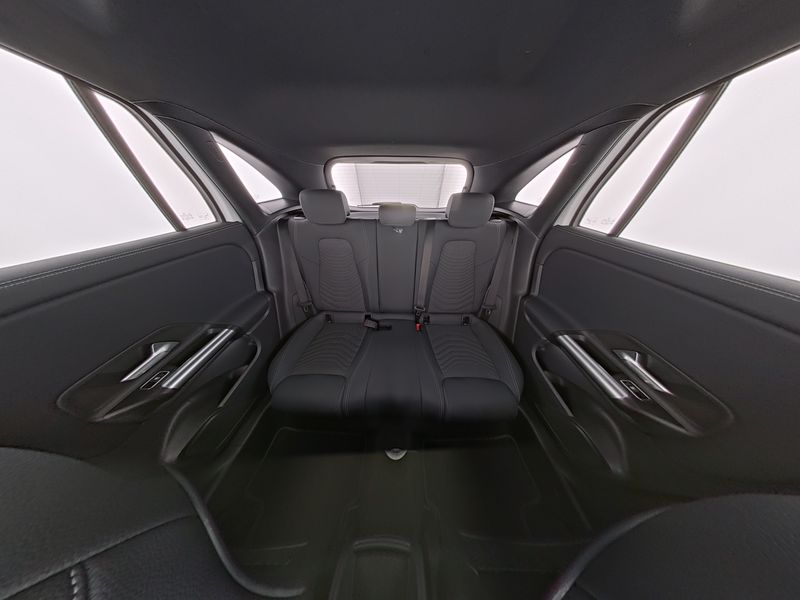 Mercedes-Benz GLA 180 Progressive Line Advanced, Night Paket Mercedes-Benz GLA 180 Progressive Line Advanced, Night Paket