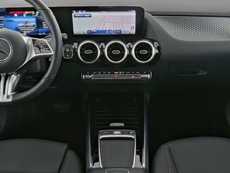 Mercedes-Benz GLA 180 Progressive, AHV, Winter Paket Mercedes-Benz GLA 180 Progressive, AHV, Winter Paket