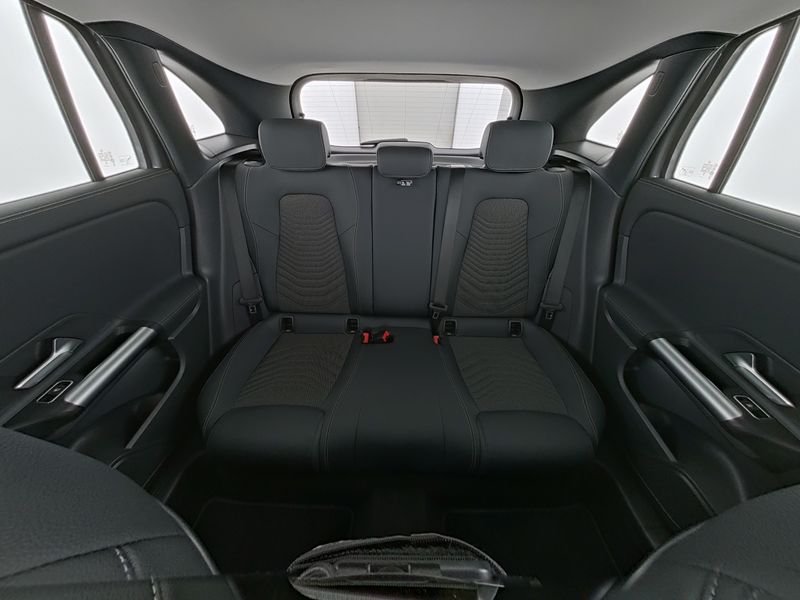 Mercedes-Benz GLA 180 Progressive, AHV, Winter Paket Mercedes-Benz GLA 180 Progressive, AHV, Winter Paket