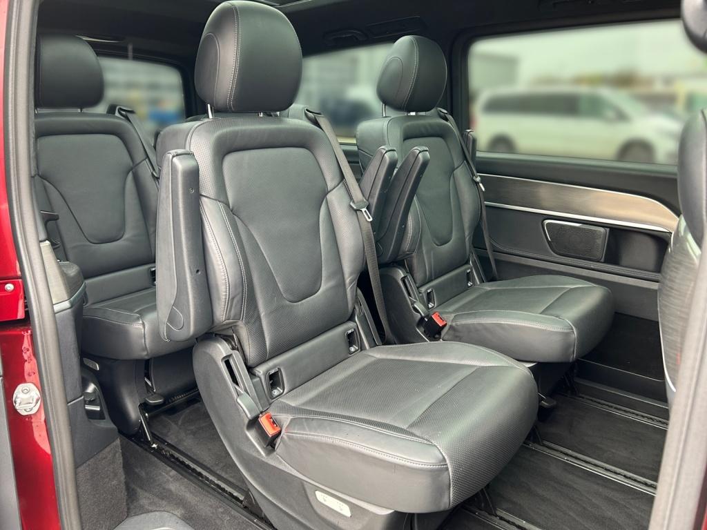 Mercedes-Benz V 300 d 4MATIC EXCLUSIVE EDITION AMG STHZG+LED+Kamera+Pano Mercedes-Benz V 300 d 4MATIC EXCLUSIVE EDITION AMG STHZG+LED+Kamera+Pano