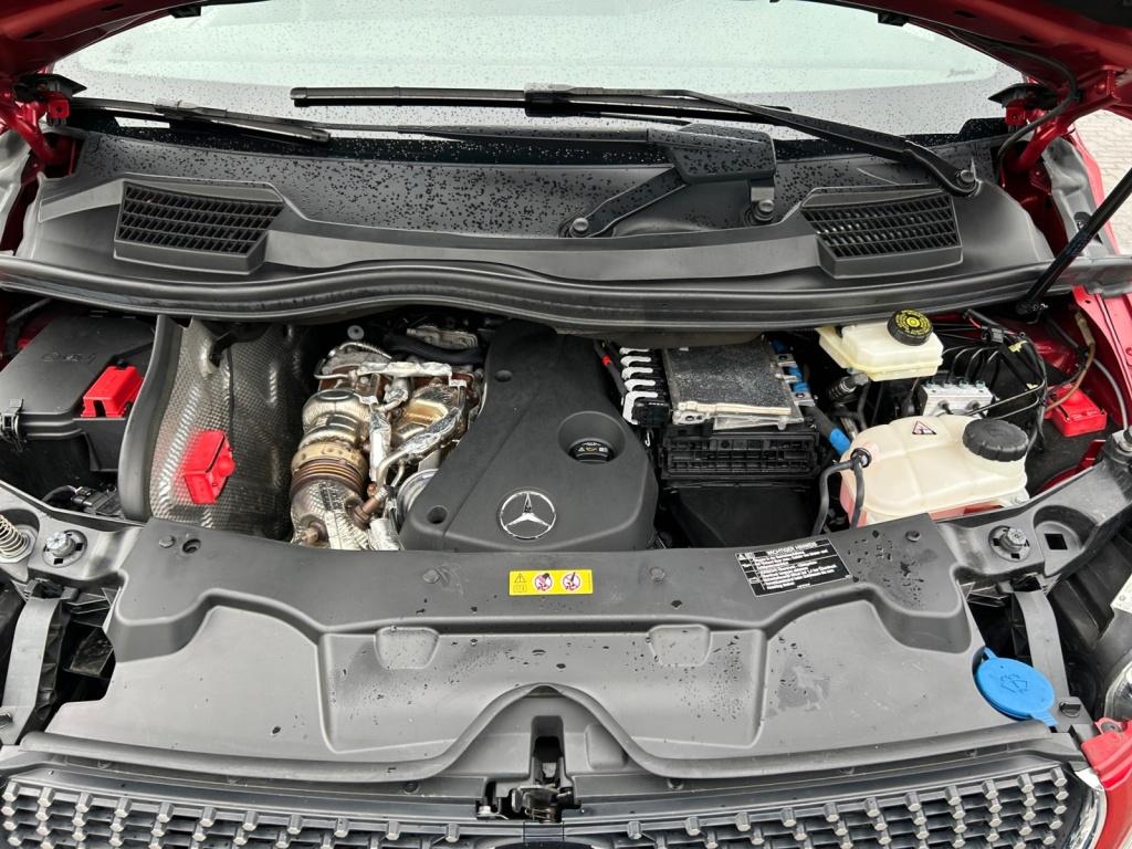 Mercedes-Benz V 300 d 4MATIC EXCLUSIVE EDITION AMG STHZG+LED+Kamera+Pano Mercedes-Benz V 300 d 4MATIC EXCLUSIVE EDITION AMG STHZG+LED+Kamera+Pano