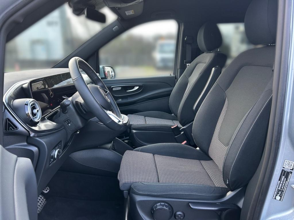 Mercedes-Benz V 250 d STYLE Lang 9GT+LED+DISTR+AHK+NAVI+KAM Mercedes-Benz V 250 d STYLE Lang 9GT+LED+DISTR+AHK+NAVI+KAM