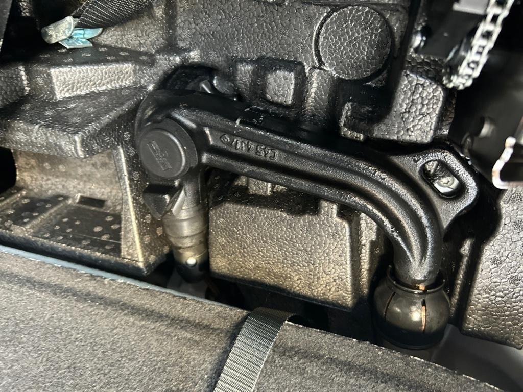 Mercedes-Benz V 220 d STYLE Lang 9GT+LED+STHZG+AHK+DISTR+NAVI Mercedes-Benz V 220 d STYLE Lang 9GT+LED+STHZG+AHK+DISTR+NAVI