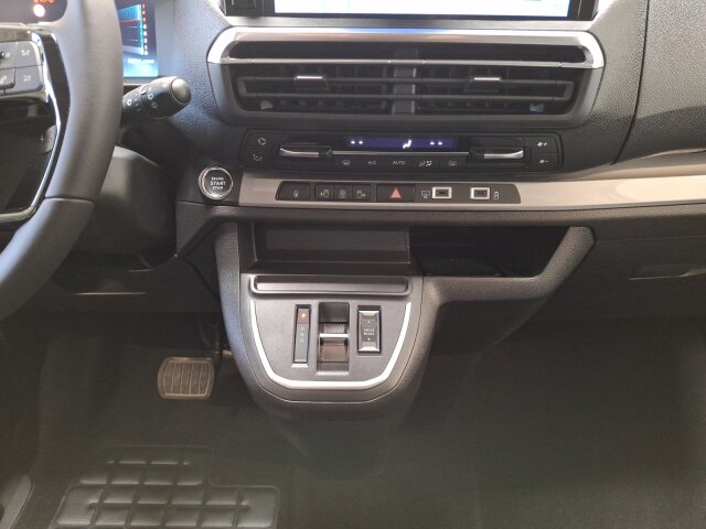 Citroën Spacetourer Plus XL 180 AT LED+Navi+Kamera+SHZ+ Citroën Spacetourer Plus XL 180 AT LED+Navi+Kamera+SHZ+