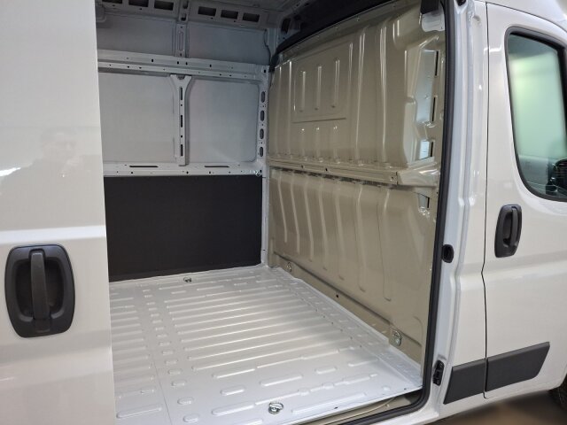 Opel Movano 2.2 D 3,5t L3H2 +Rückfahrkamera+AHZV+ Opel Movano 2.2 D 3,5t L3H2 +Rückfahrkamera+AHZV+