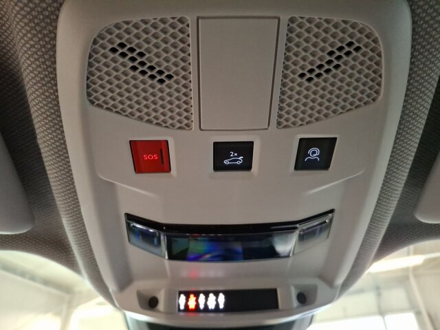 Jeep Avenger 1.2l Mild-Hybrid Summit 48V FWD 110PS Jeep Avenger 1.2l Mild-Hybrid Summit 48V FWD 110PS