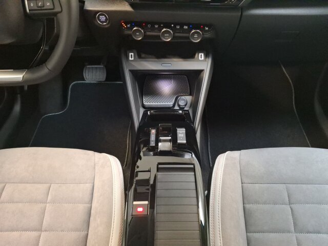 Citroën C4 MAX 130 AT8 +Navi+Pano-Dach+360°Kamera+ Citroën C4 MAX 130 AT8 +Navi+Pano-Dach+360°Kamera+