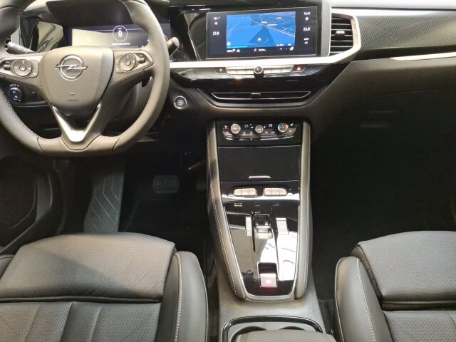 Opel Grandland 1.2 Turbo GS Line Automatik Leder Allwetter Opel Grandland 1.2 Turbo GS Line Automatik Leder Allwetter