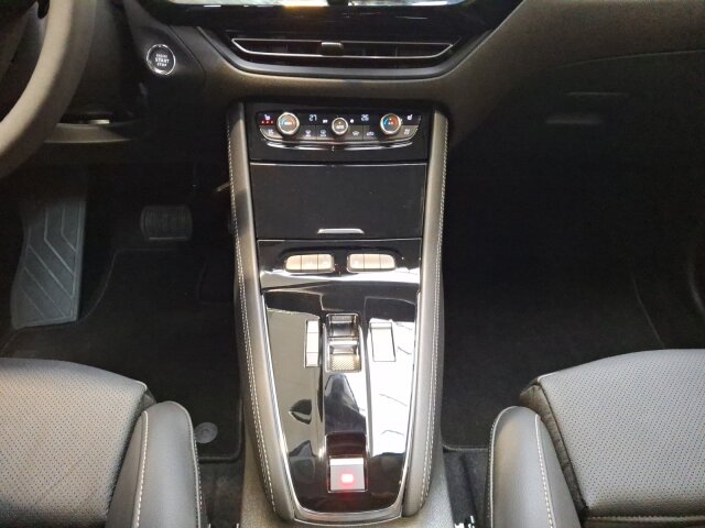 Opel Grandland 1.2 Turbo GS Line Automatik Leder Allwetter Opel Grandland 1.2 Turbo GS Line Automatik Leder Allwetter