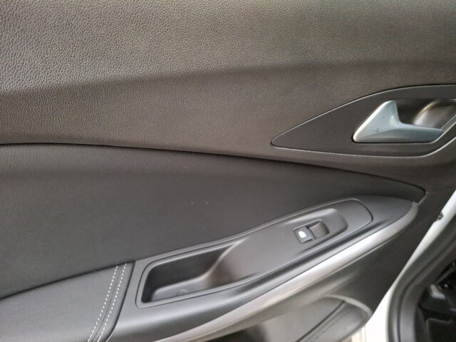 Opel Grandland 1.2 Turbo GS Line Automatik Leder Allwetter Opel Grandland 1.2 Turbo GS Line Automatik Leder Allwetter