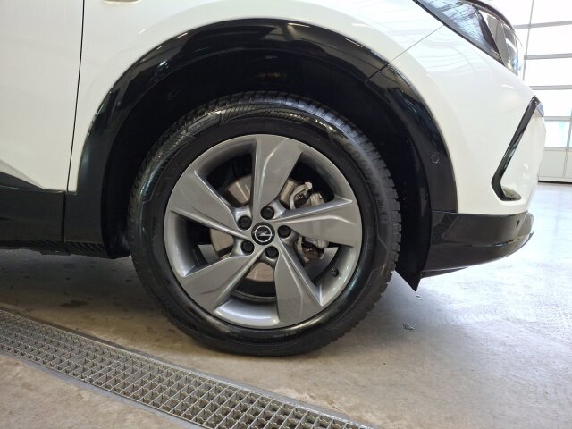 Opel Grandland 1.2 Turbo GS Line Automatik Leder Allwetter Opel Grandland 1.2 Turbo GS Line Automatik Leder Allwetter