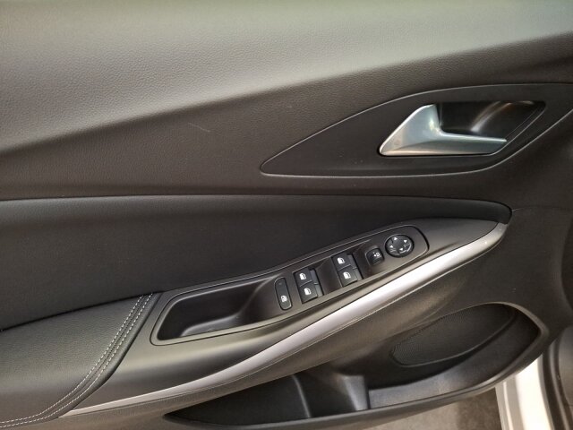 Opel Grandland 1.2 Turbo GS Line Automatik Leder Allwetter Opel Grandland 1.2 Turbo GS Line Automatik Leder Allwetter