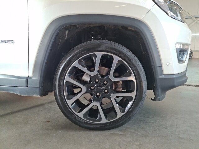 Jeep Compass Limited 4WD AHZV Navi Winterpaket Jeep Compass Limited 4WD AHZV Navi Winterpaket