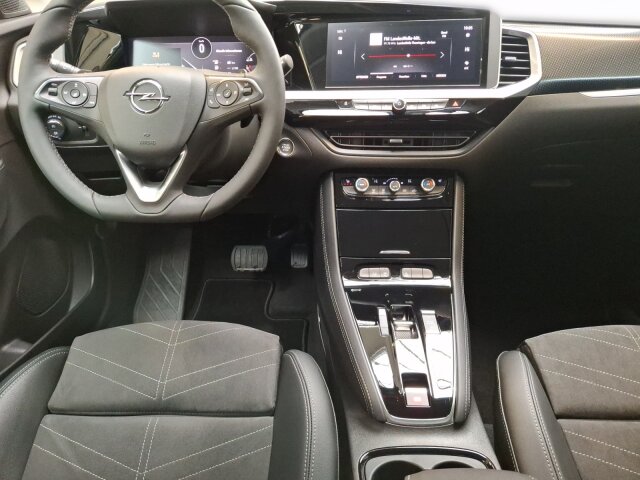 Opel Grandland 1.2 Turbo GS Line Automatik Alcantara Allwetter Opel Grandland 1.2 Turbo GS Line Automatik Alcantara Allwetter