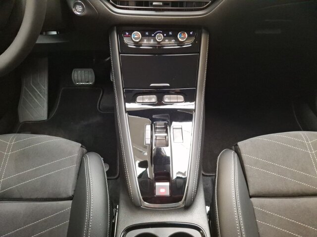 Opel Grandland 1.2 Turbo GS Line Automatik Alcantara Allwetter Opel Grandland 1.2 Turbo GS Line Automatik Alcantara Allwetter