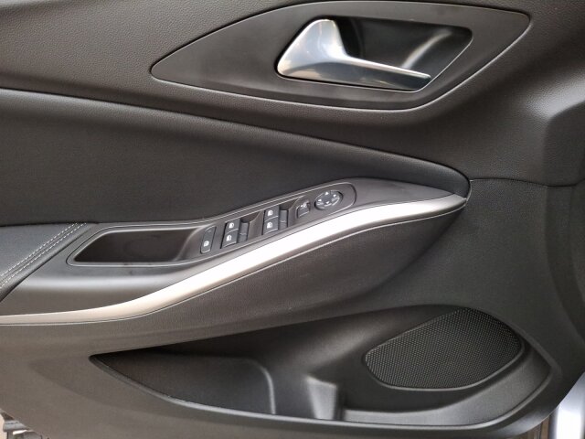 Opel Grandland 1.2 Turbo GS Line Automatik Alcantara Allwetter Opel Grandland 1.2 Turbo GS Line Automatik Alcantara Allwetter