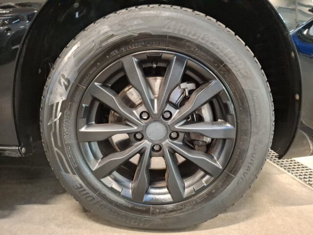 Opel Vivaro Cargo 2.0 D L Elegance 3-Sitzer Automatik Frontbügel Navi 177PS Opel Vivaro Cargo 2.0 D L Elegance 3-Sitzer Automatik Frontbügel Navi 177PS