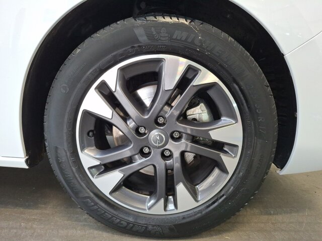 Opel Zafira Life 2.0 D M Edition 8-Sitzer Klimaautomatik Sitzheizung Navi Pro Opel Zafira Life 2.0 D M Edition 8-Sitzer Klimaautomatik Sitzheizung Navi Pro