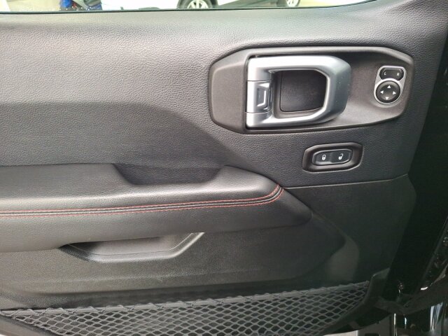 Jeep 2.2CRDiRubicon Rhino Rack/Stoßstange/BFGoodrich Jeep 2.2CRDiRubicon Rhino Rack/Stoßstange/BFGoodrich