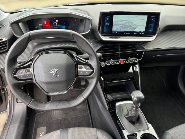 Peugeot 208 Allure Pack 100 +SHZ+Navi+Kamera+LED+Mirror+ Peugeot 208 Allure Pack 100 +SHZ+Navi+Kamera+LED+Mirror+