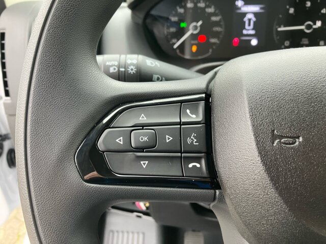 Opel Movano 2.2 3,5t L2H2 Rückfahrkamera Allwetter Opel Movano 2.2 3,5t L2H2 Rückfahrkamera Allwetter